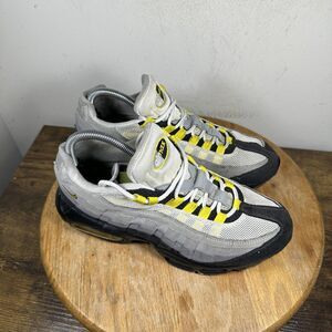 Nike Air Max 95 Shoes Mens Size 8 OG Neon 609048-105 Running Sneakers